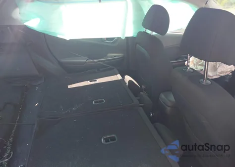 2020 Hyundai Kona Se из США, поврежденный, VIN KM8K1CAA8LU574353